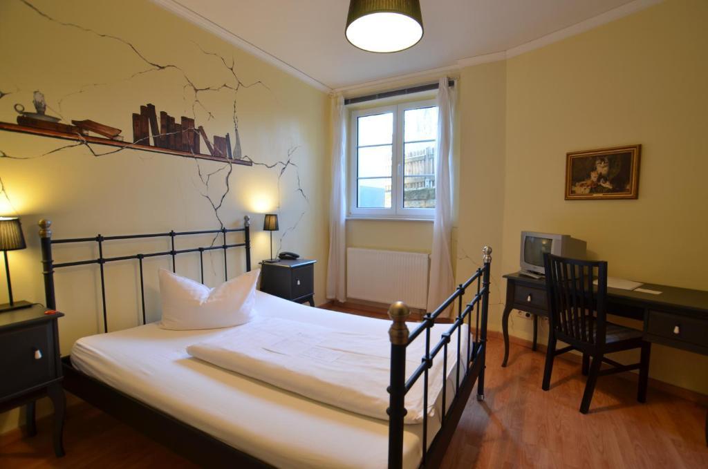 דרזדן Gaestehaus Villa Seraphinum חדר תמונה