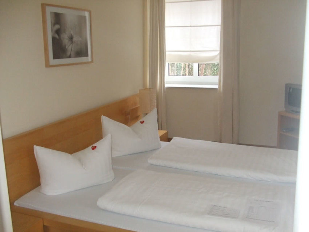 דרזדן Gaestehaus Villa Seraphinum מראה חיצוני תמונה